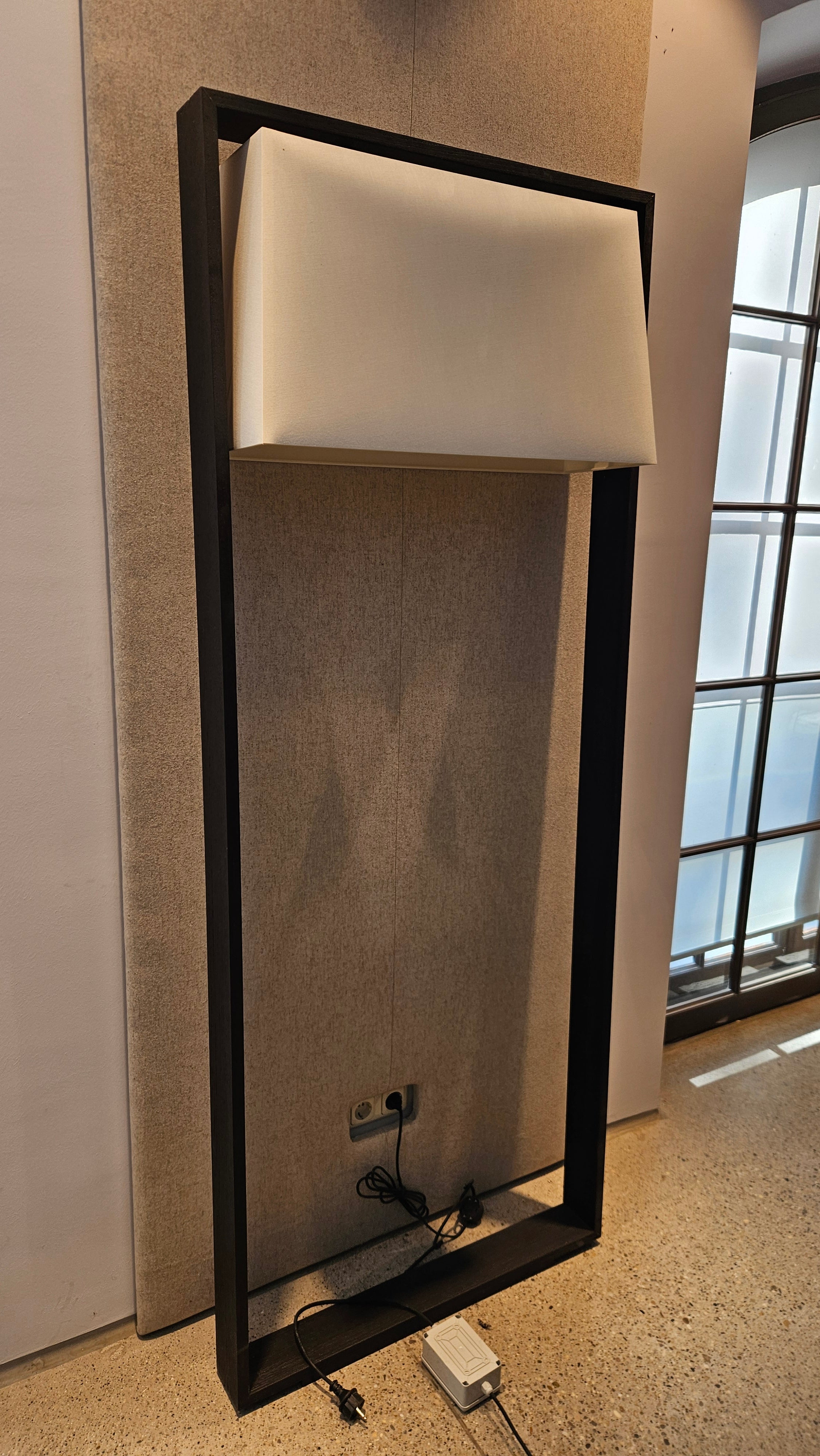 Stehlampe Frame